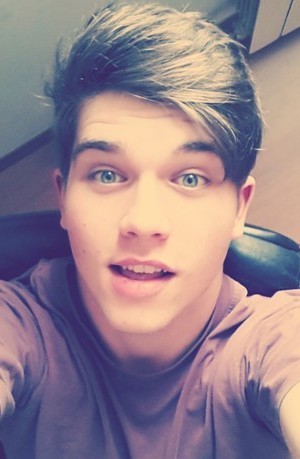 ragazzo gay bello